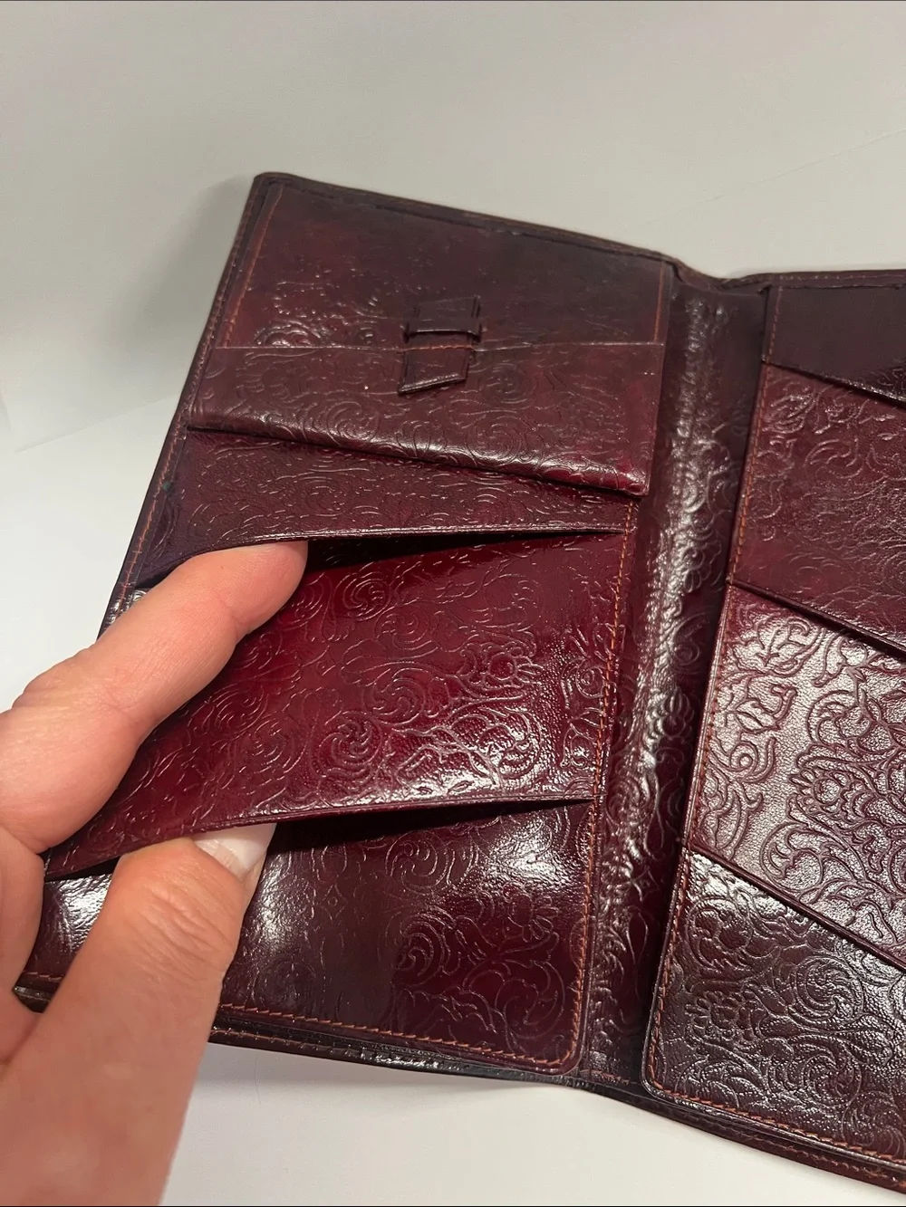 Vintage Gold Embossed Leather Painted Ornate Long Bi Fold Clutch Wallet